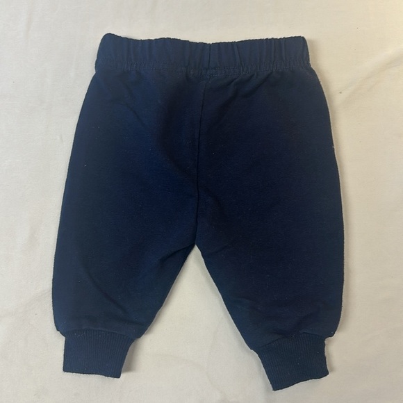 Disney - Mickey Mouse - 2 piece newborn outfit/set. Size 0-3 months - Picture 7 of 7